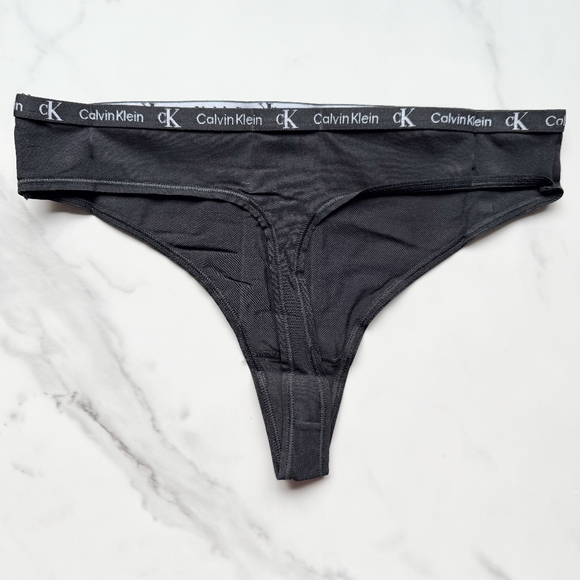 NWOT CALVIN KLEIN 1996 COTTON STRETCH MODERN THONG PANTY IN CK BLACK SIZE EXTRA - Picture 2 of 4